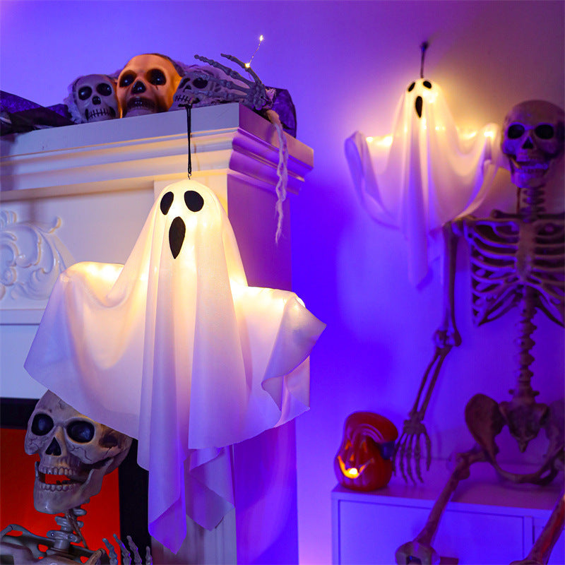 Svítící lustr pro výzdobu halloweenské party
