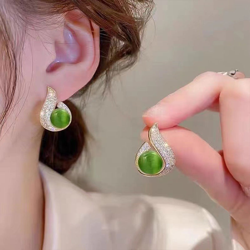 Elegantní náušnice s imitací perel a kamínků