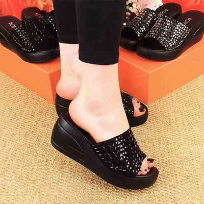 👡Dámské lesklé klínové sandály