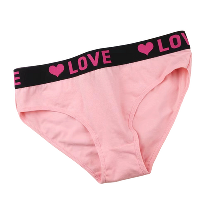 Užijte si celodenní pohodlí díky jemné směsi – kalhotky s páskem LOVE. Na dobírku! 💕