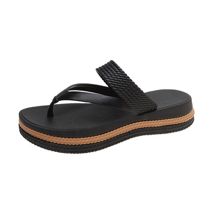 Zvyšte svůj letní styl pohodlnou platformou – platformové žabky s tkaným páskem. Na dobírku! 👡