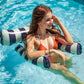 Odpočívejte na vodě ve stylovém pruhovaném designu – barevný nafukovací plovák do bazénu. Na dobírku! 🏊